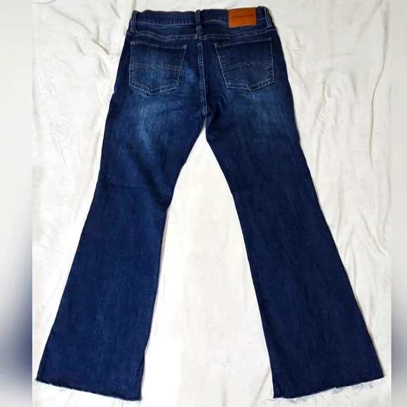 Lucky Brand Sweet Mid Rise Flare Jeans - Picture 2 of 10